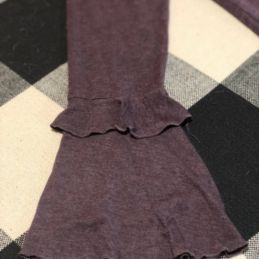 Color Thread Top - Picture 3 of 5